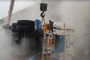 Acid tanker flipped in Durgapur, caused huge trouble