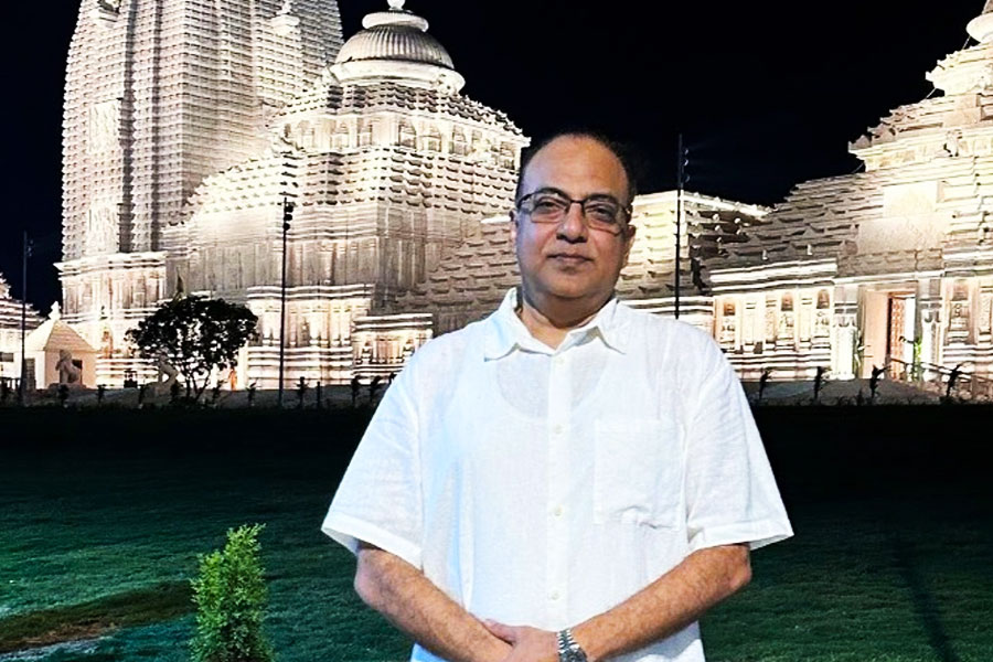 Arindam Sil attends Digha Jagannath Temple ongoing ceremony