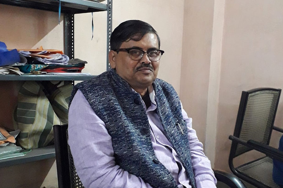 Obscene chat with party leader exposed, Now CPM leader Bansagopal Chowdhury in controversy