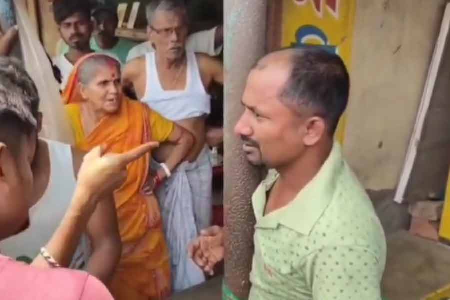 Youth arrested in Bangaon for extramarital affair