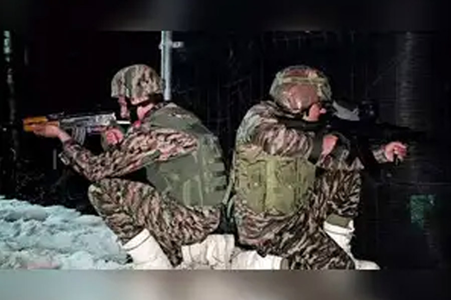 Pakistan Army fires again at LoC, India retaliates