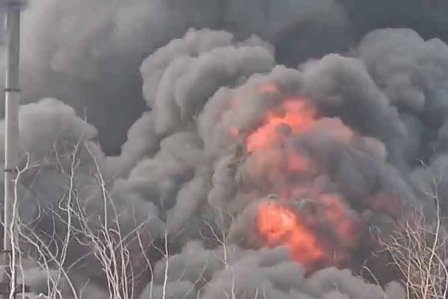 Devastating fire at chemical factory in Howrah