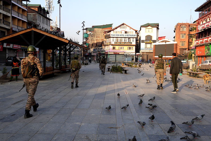 IndiGo, Air India to run more flights to Srinagar today