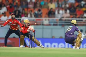Fans compares KKR with Pakistan after huge loss against PBKS