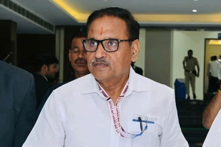 Former Rajasthan Minister Mahesh Joshi loses wife while he is in ED Custody