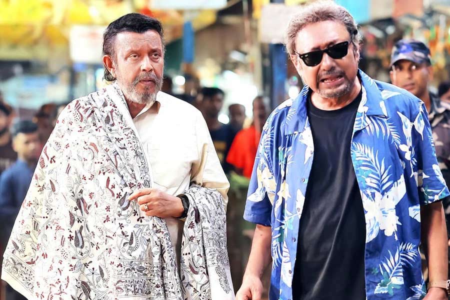 Mithun Chakraborty-Anjan Dutta's 'Shriman vs. Shrimati' trailer released