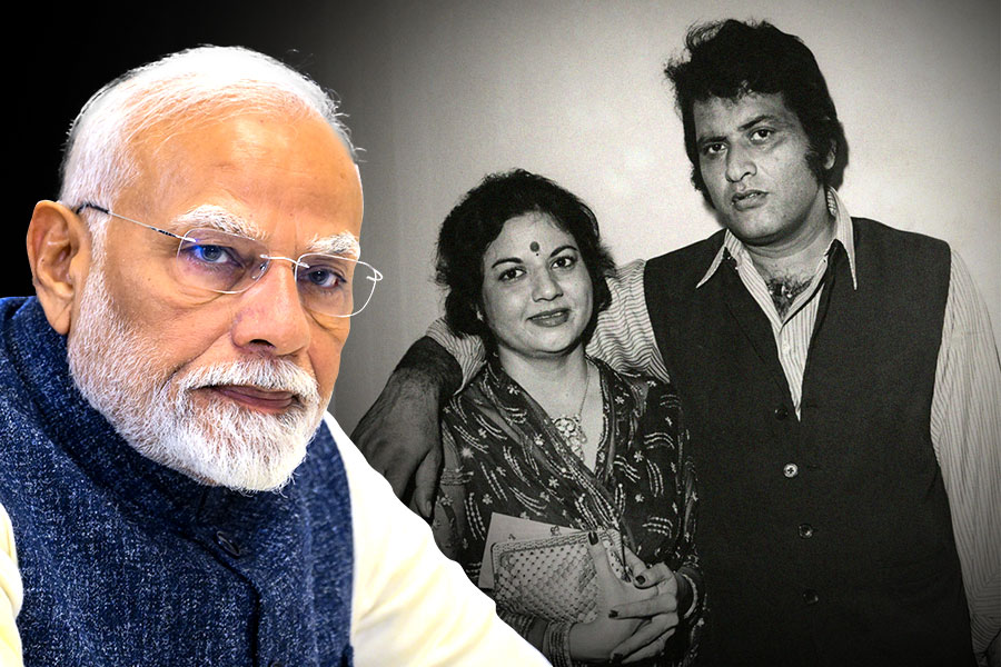 PM Modi Writes An Emotional Letter To Manoj Kumar's Wife