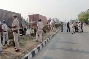 2 injured in BSF firing in Dhuliyan murshidabad